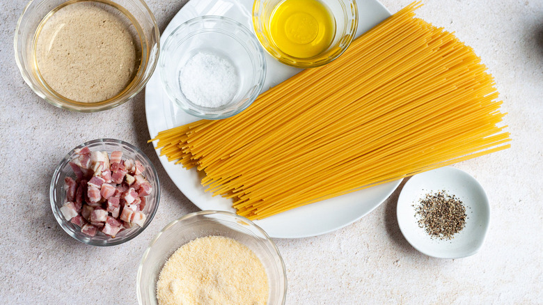 ingredients for spaghetti alla gricia