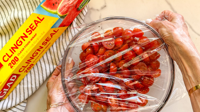 wrapping bowl with plastic wrap