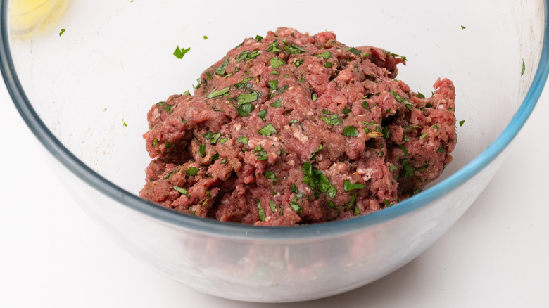 seasoned ground beef in bowl