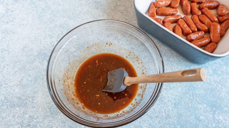 barbecue sauce in bowl