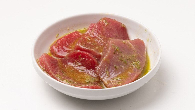 tuna steaks in spicy marinade