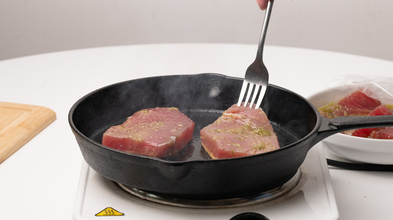 pan frying spicy tuna steaks