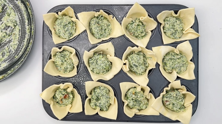 Puffs filled with spinach mixture