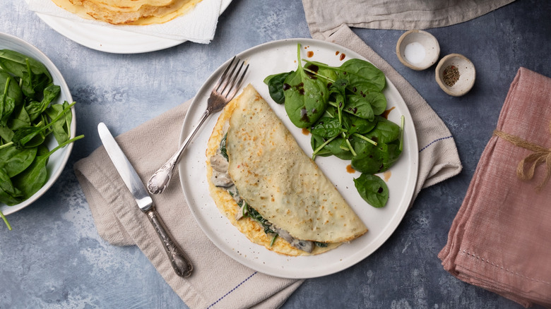 spinach turkey mushroom-stuffed crepes 