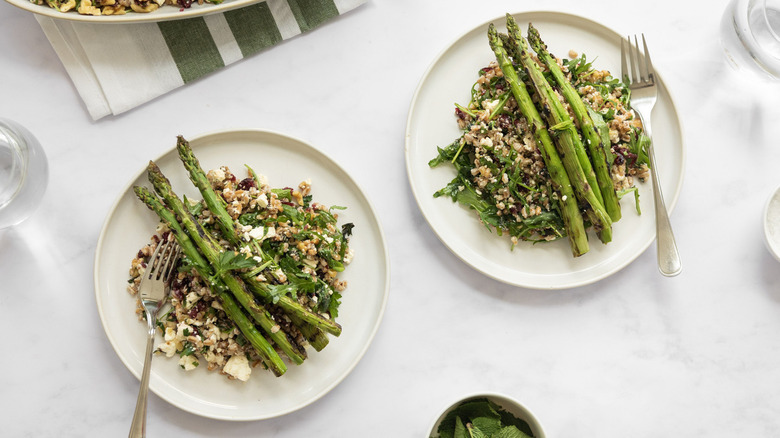 salads with asparagus and farro