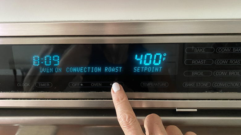 setting the oven to 400 F