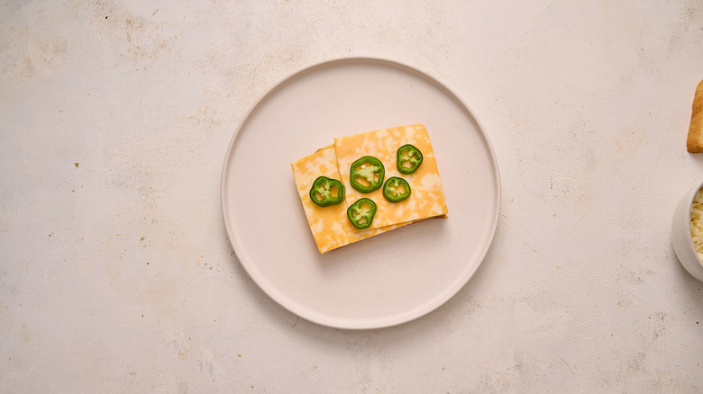 jalapeno on sandwich