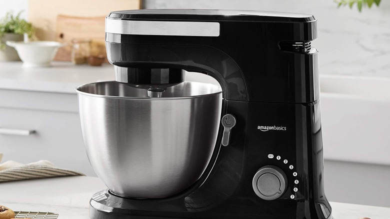 Amazon Basics black stand mixer