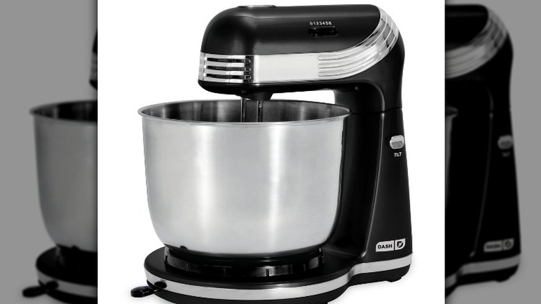 DASH blue stand mixer 