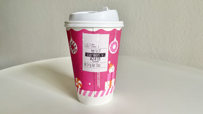 dunkin hot chocolate holiday cup