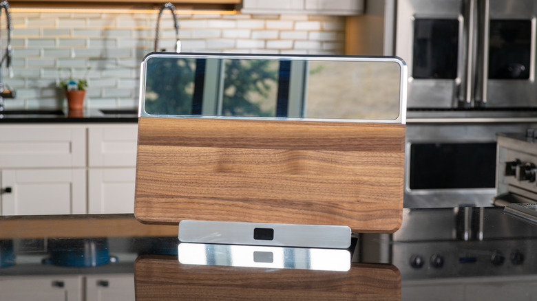 BLOK smart cutting board