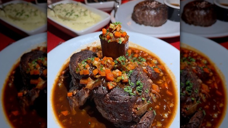 Ossobuco in sauce 