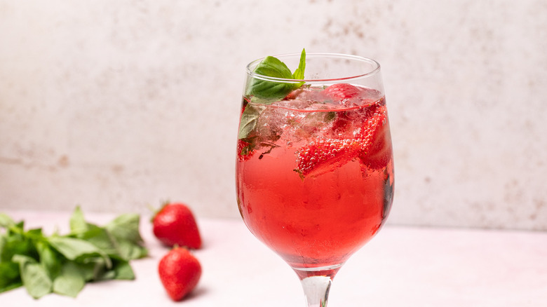 strawberry basil white wine spritzer