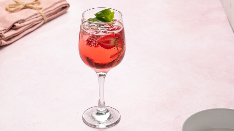 strawberry basil white wine spritzer