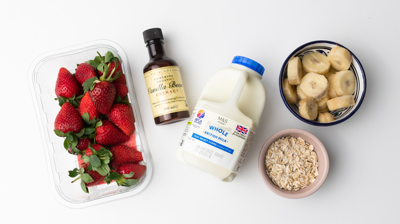 strawberry banana oatmeal smoothies ingredients