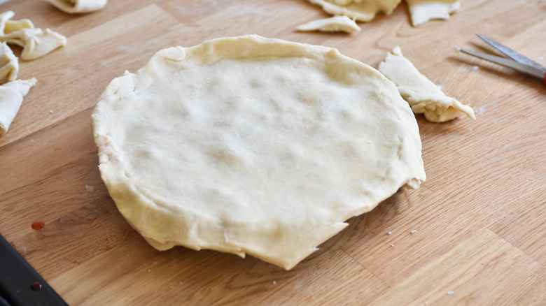 trimming pie dough edges