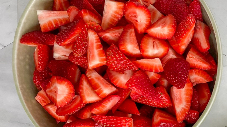 strawberries in dish 