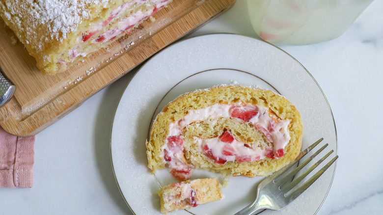 strawberry cream-filled jelly roll