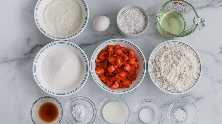 strawberry vanilla cake ingredients