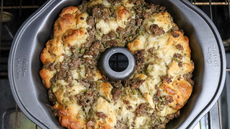 baked stuffing wreath in pan