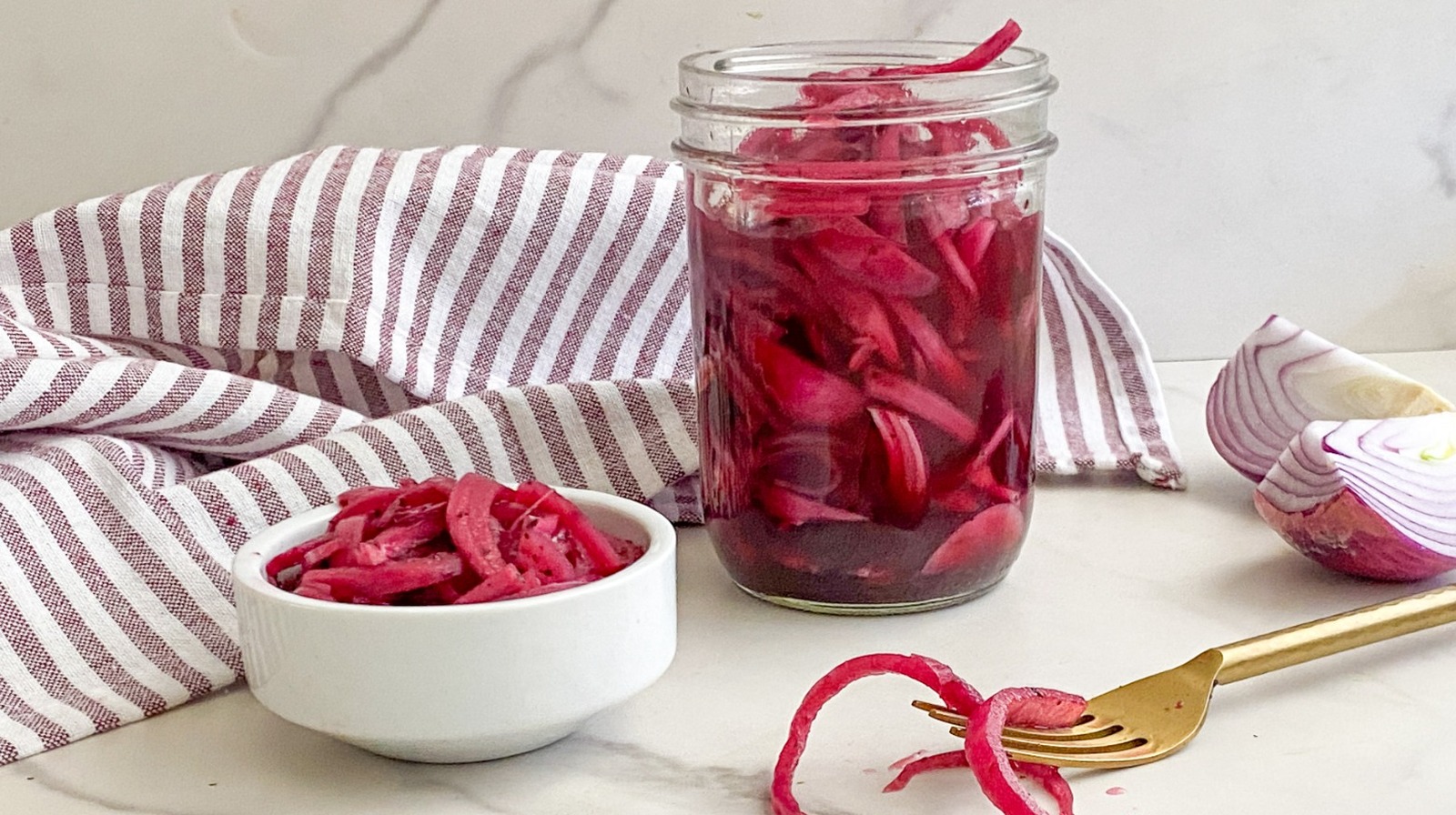 Quick Pickled Red Onions - Without Sugar!