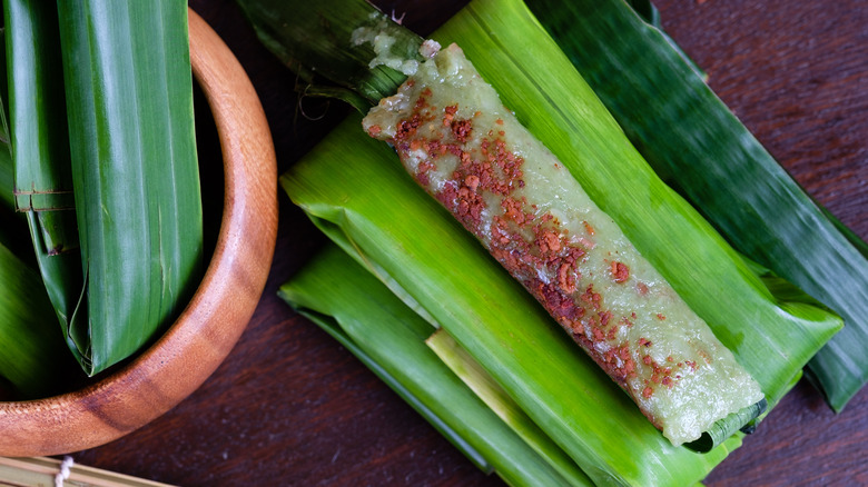 Suman with toasted coconut milk curd