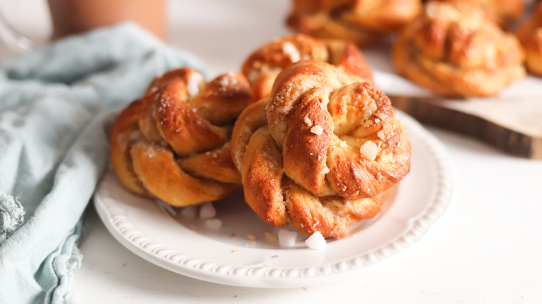 cooked rolls on a plate