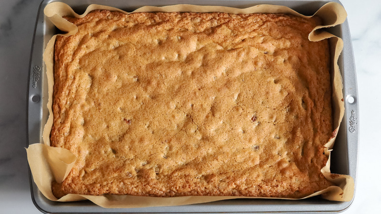 light brown bread, cake, or bar cookies in a baking pan
