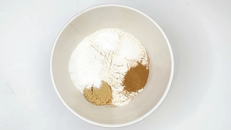 flour mixture in bowl