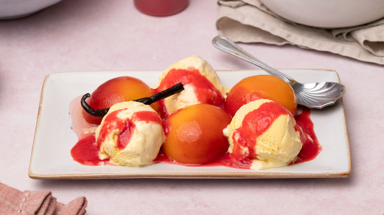 peach melba sundae