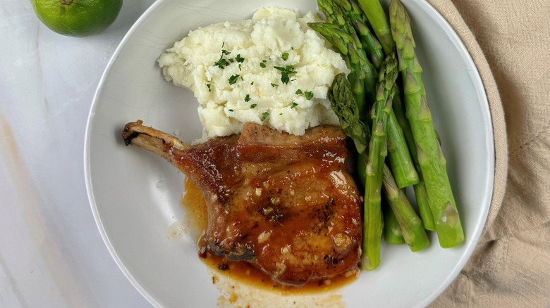 pork chops with vegetables