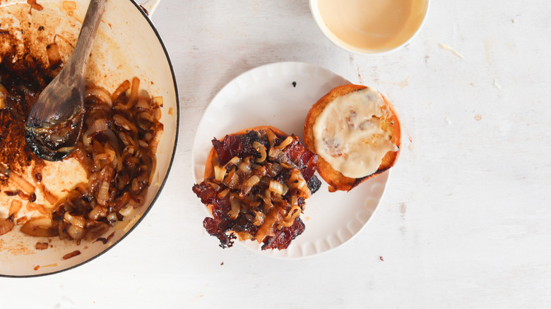 maple bacon burger