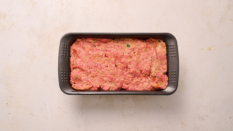 meatloaf in loaf pan