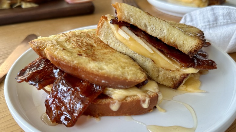 Sweet and spicy French toast sandwich