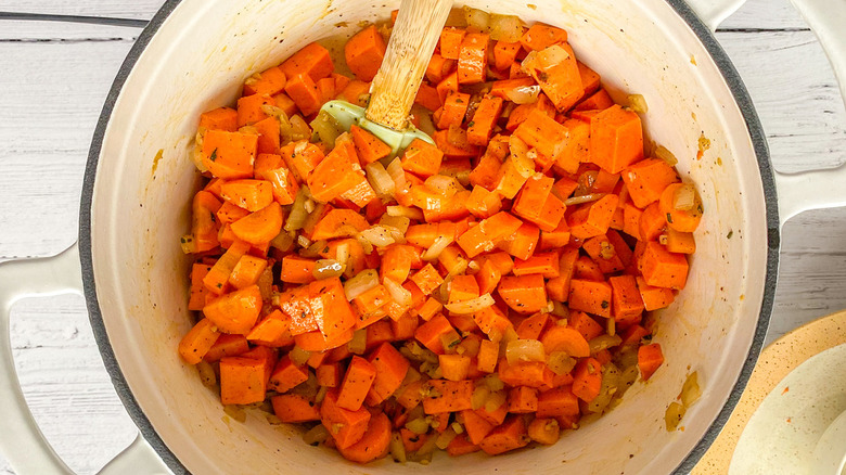 pan of chopped veggies