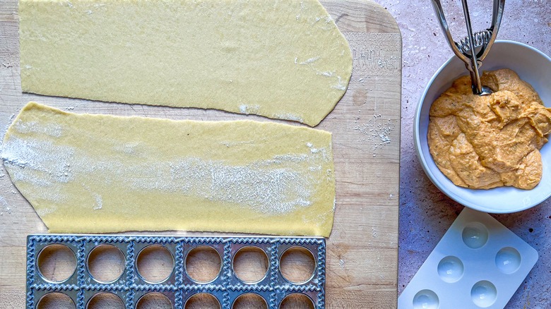 pasta dough filling for ravioli