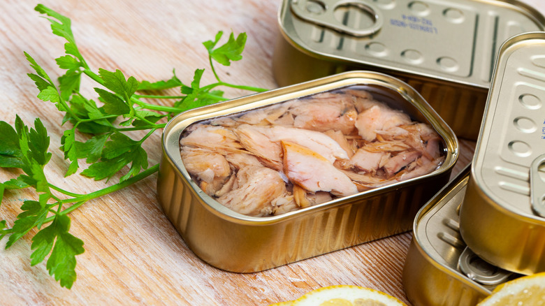 Spanish canned tuna in oil