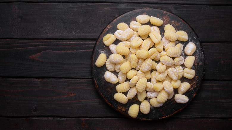 A plate of raw gnocchi