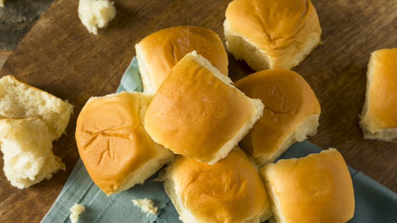 plate of Hawaiian buns