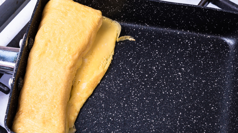 cooking Tamagoyaki in a pan