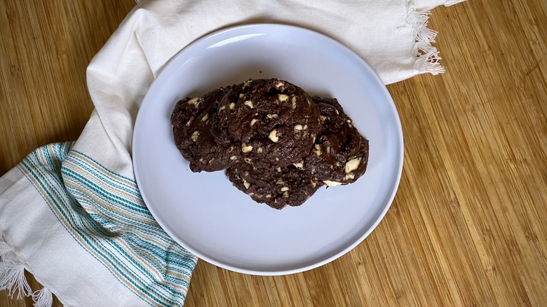 Overhead view of cookies on a platter