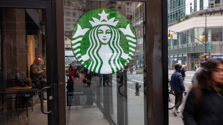 Starbucks storefront in NYC