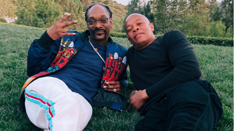 Dr Dre and Snoop Dogg smiling