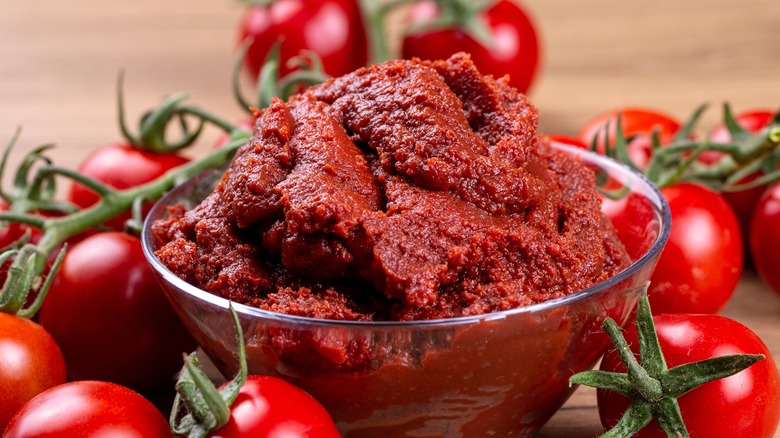 Fresh tomato paste and tomatoes