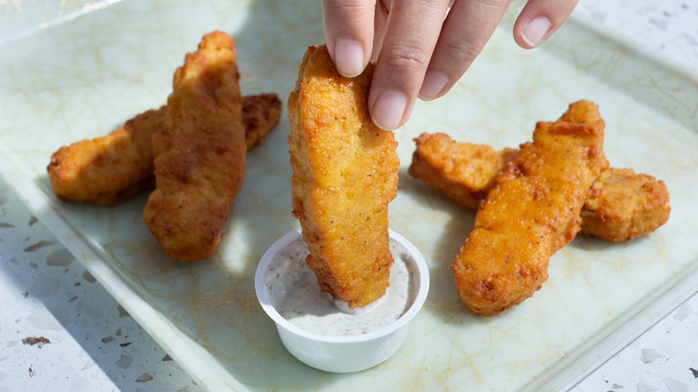 chicken fingers and ranch