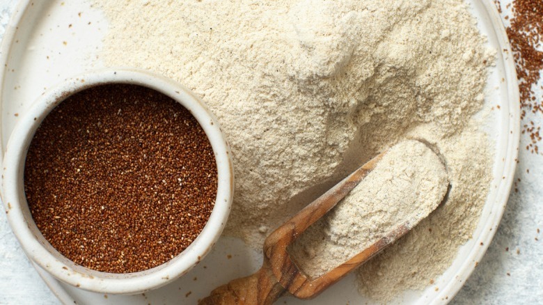 Teff grains and flour