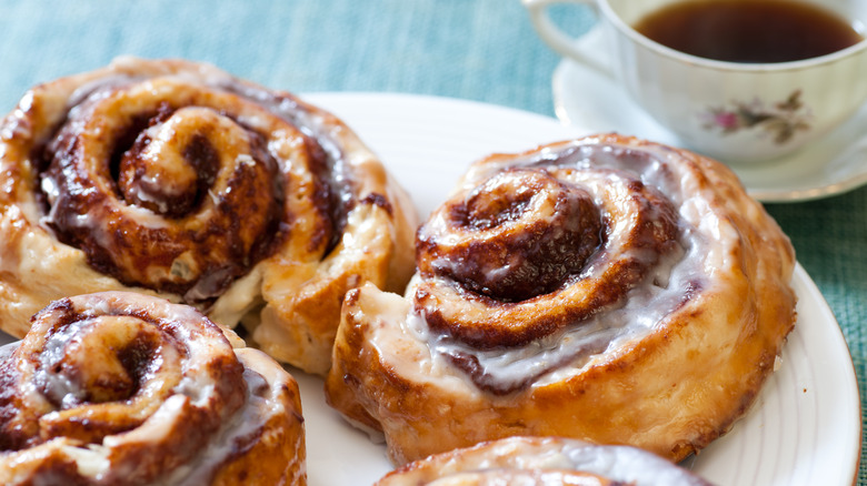 Plate of cinnamon rolls