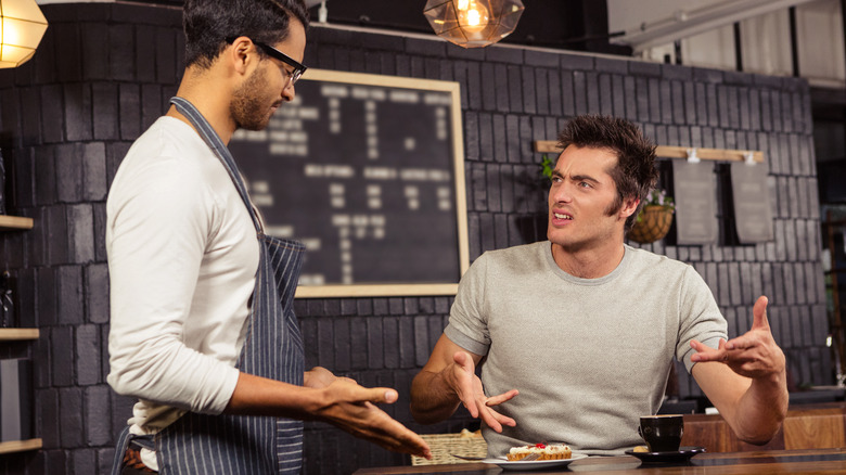 restaurant customer complaining about food