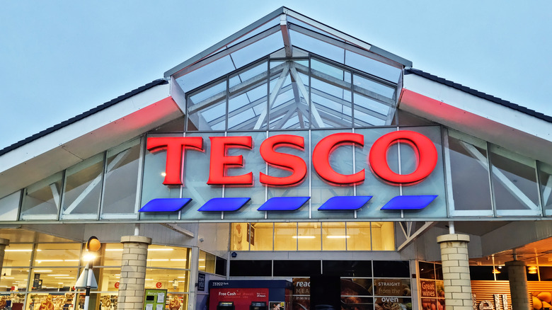 Tesco storefront