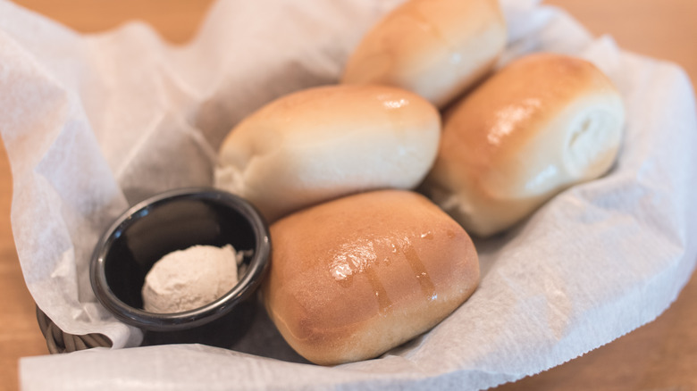 Texas Roadhouse bread rolls